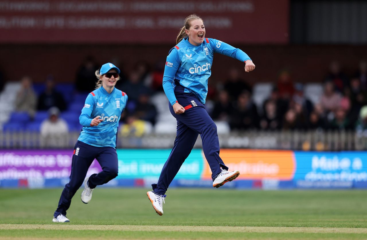 Sophie Ecclestone made key breakthroughs, England vs Pakistan, 1st Women's ODI, Derby, May 23, 2024