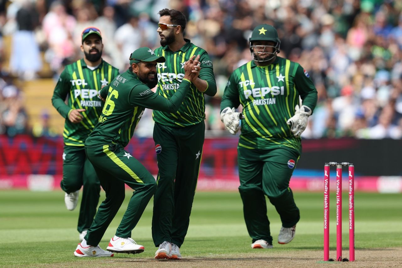 Imad Wasim was the pick of Pakistan's bowlers with 2 for 19 from his 4 overs