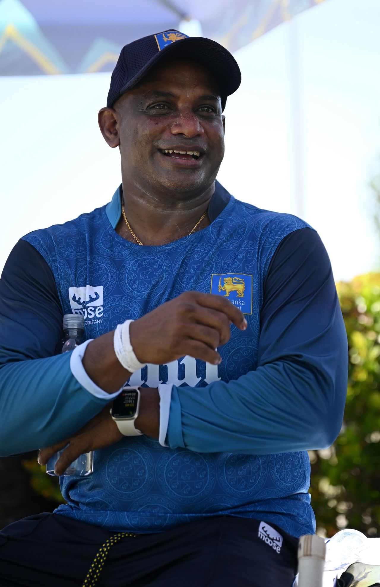 Sanath Jayasuriya takes a breather during Sri Lanka's training ...