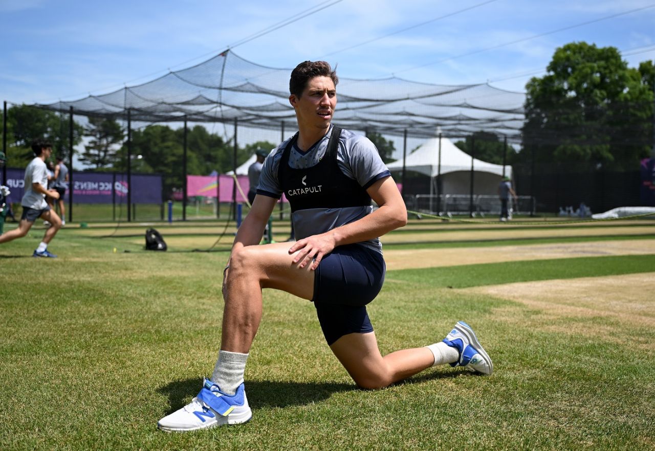 Nandre Burger does some stretching, T20 World Cup 2024, New York, June 2, 2024