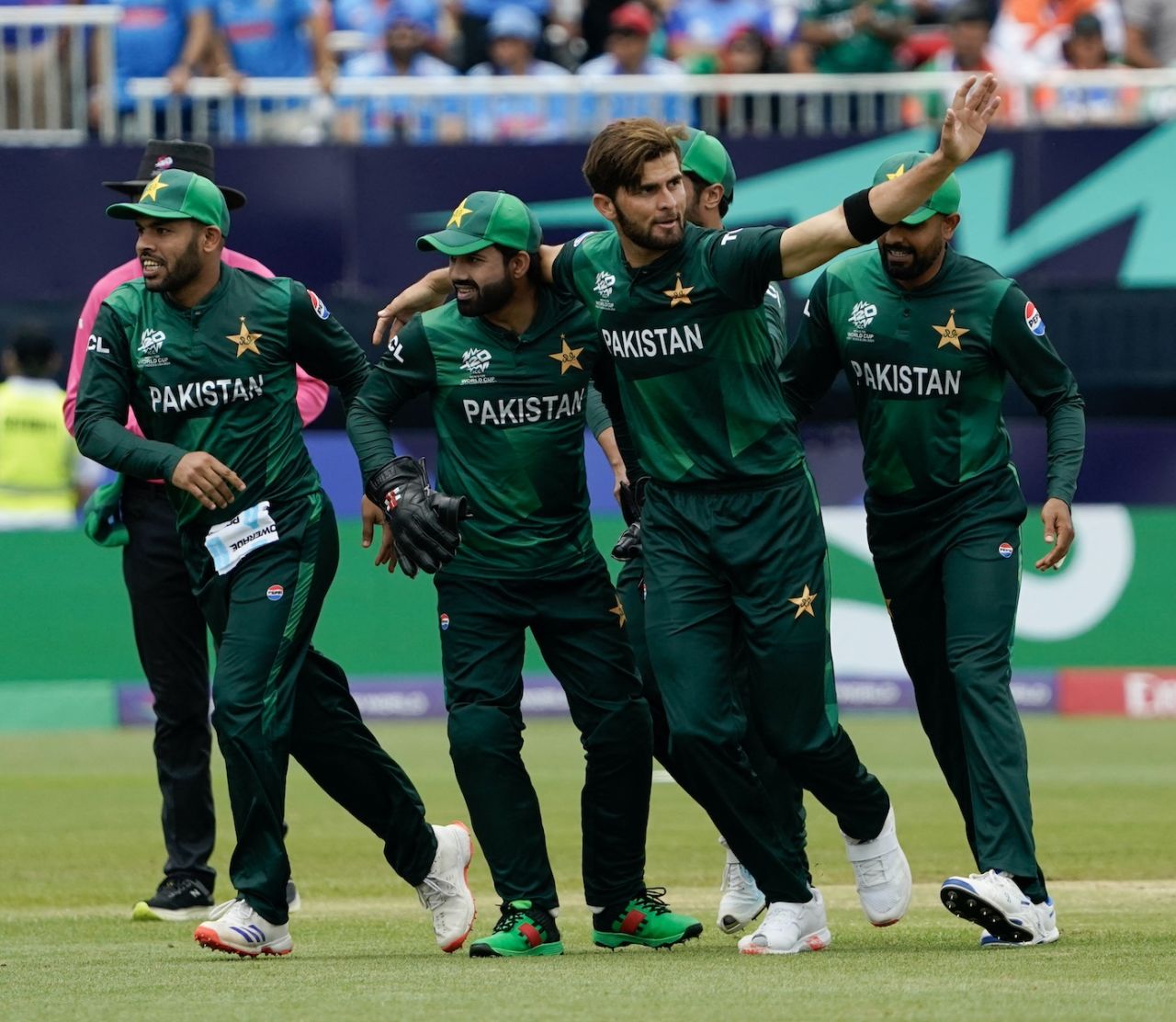 Shaheen Afridi celebrates with his team-mates after sending Rohit Sharma back, India vs Pakistan, T20 World Cup 2024, New York, June 9, 2024