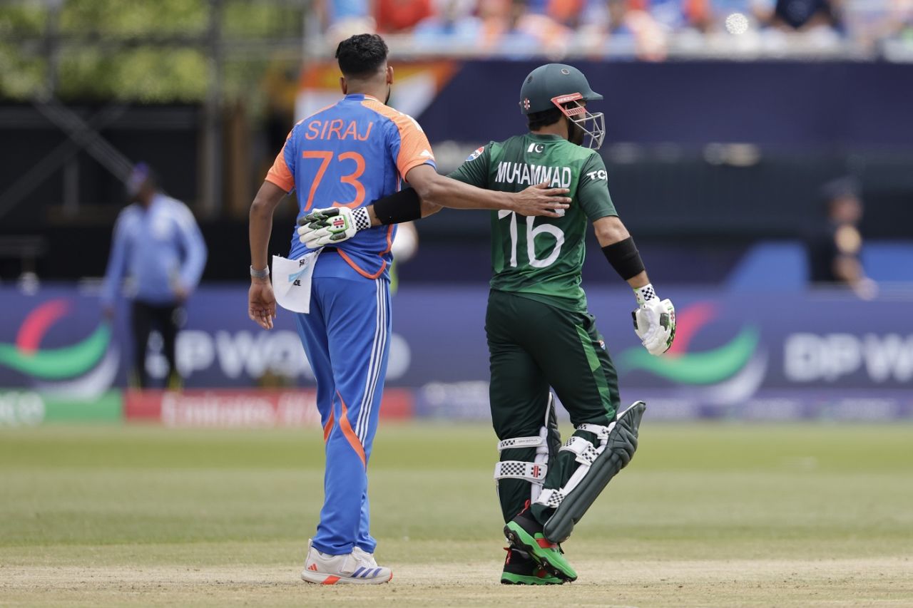 Mohammad Rizwan and Mohammed Siraj hug it out, India vs Pakistan, T20 World Cup 2024, New York, June 9, 2024