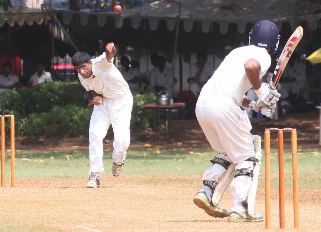 Saurabh Netravalkar took 3 for 36, first day, Vengsarkar XI vs Waingankar XI, Oval Maidan, October 4, 2011