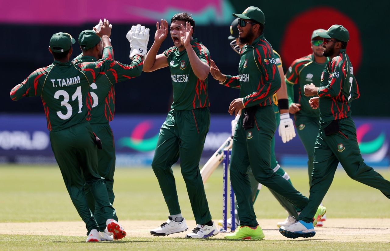 Taskin Ahmed celebrates Aiden Markram's wicket, Bangladesh vs South Africa, T20 World Cup 2024, New York, June 10, 2024