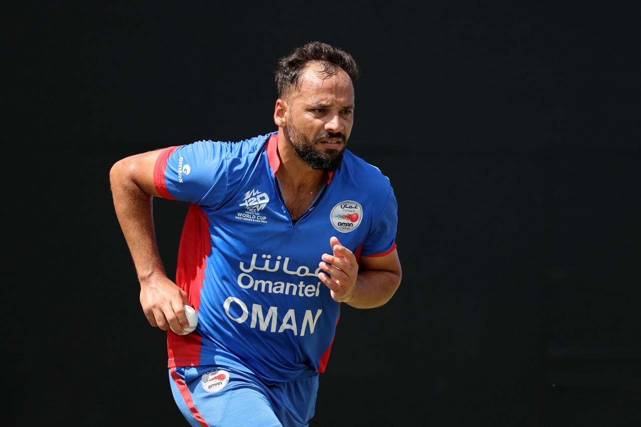 Q Rafiullah Rafiullah does fielding training in Antigua | ESPNcricinfo.com