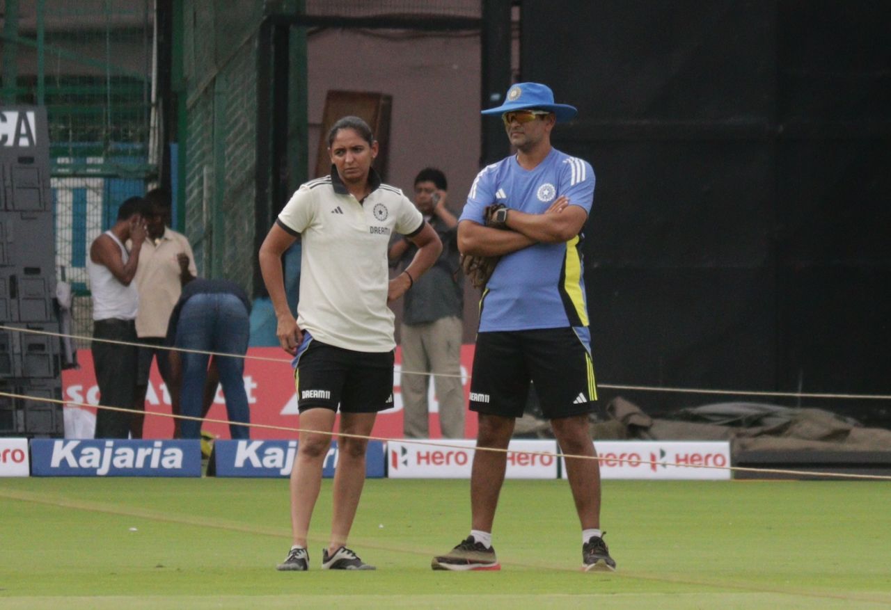 Harmanpreet Kaur and Amol Muzumdar keep an eye on the training, India vs South Africa, 1st women's ODI, Bengaluru, June 15, 2024