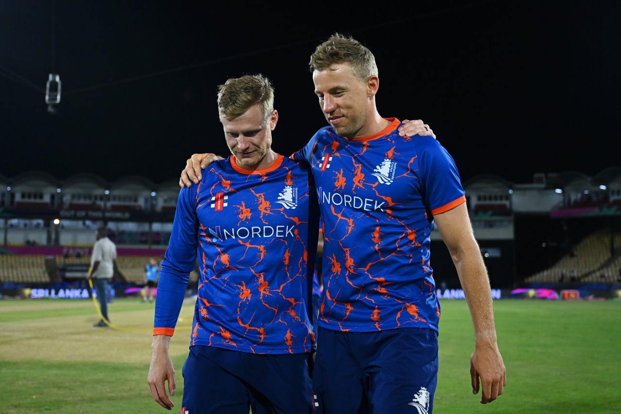 Sybrand Engelbrecht and Logan van Beek embrace each other, Netherlands vs Sri Lanka, T20 World Cup 2024, Gros Islet, June 16, 2024