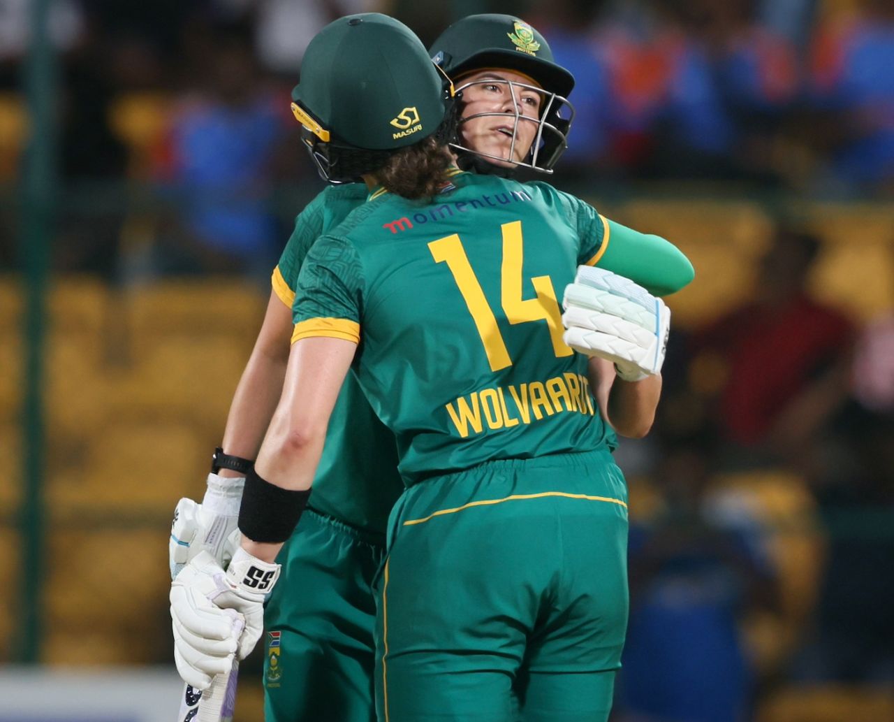 Marizanne Kapp celebrates with Laura Wolvaardt after getting to her half-century, India vs South Africa, 2nd women's ODI, Bengaluru, June 19, 2024
