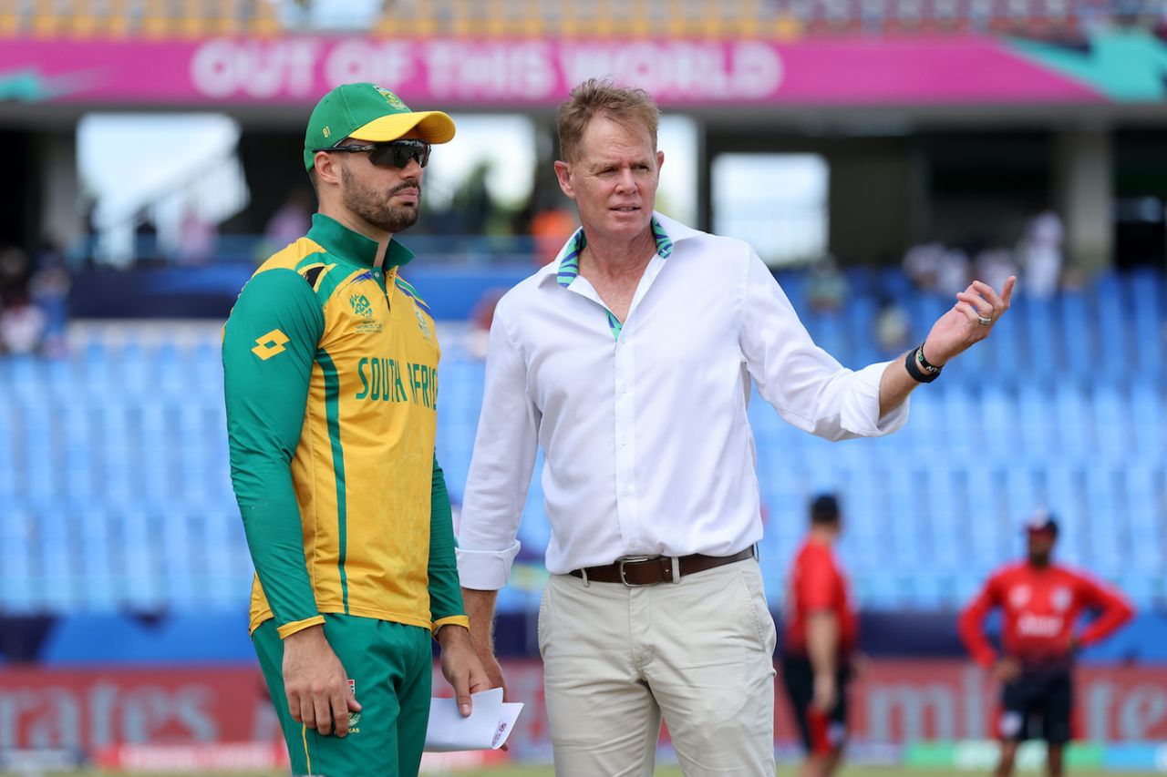 Aiden Markram has a word with Shaun Pollock, USA vs South Africa, T20 World Cup 2024, North Sound, June 19, 2024