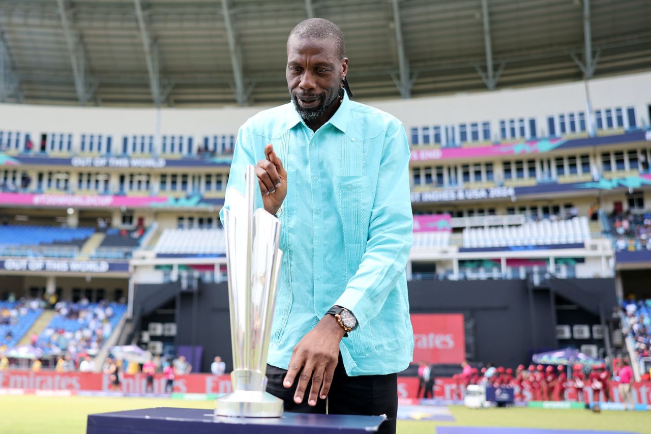 Curtly Ambrose brought out the trophy out at his home ground, into bat, USA vs South Africa, T20 World Cup 2024, North Sound, June 19, 2024