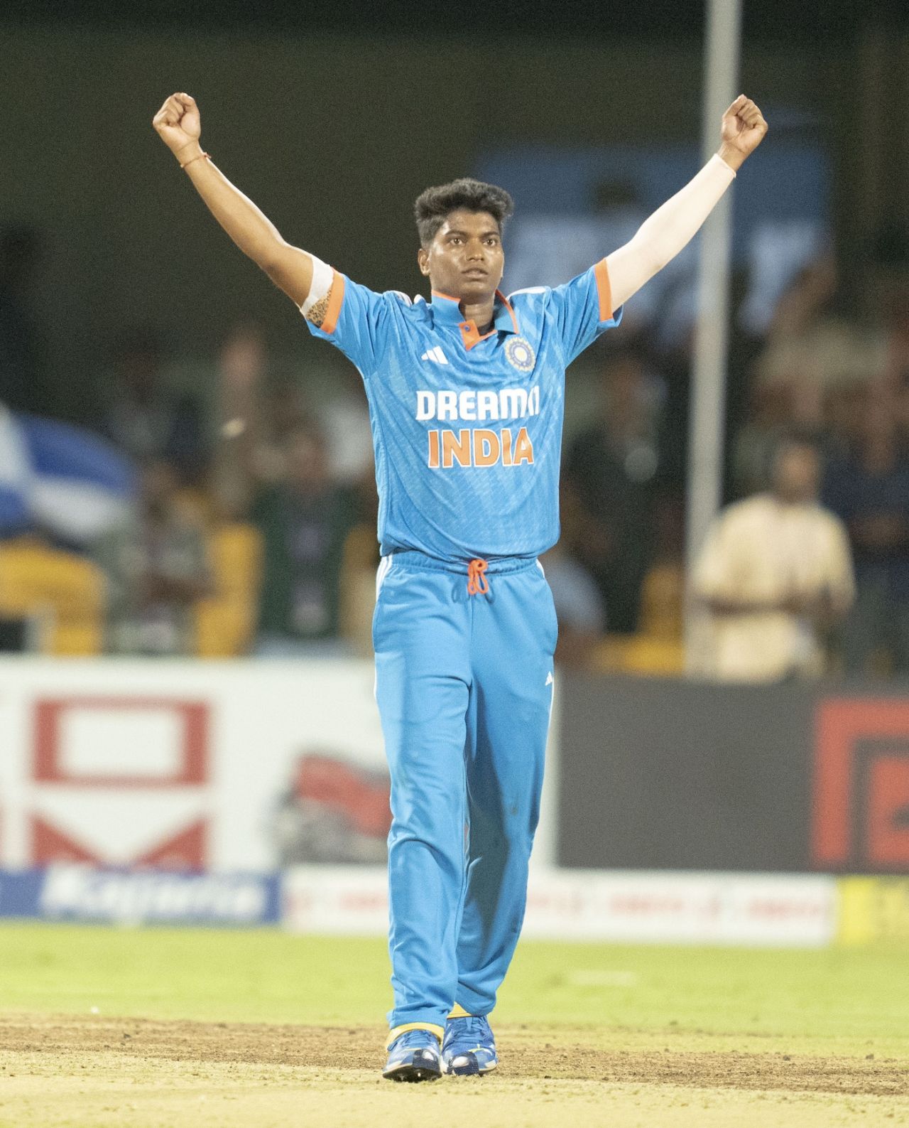 Pooja Vastrakar held her nerve in the last over to win the match for India, India vs South Africa, 2nd women's ODI, Bengaluru, June 19, 2024