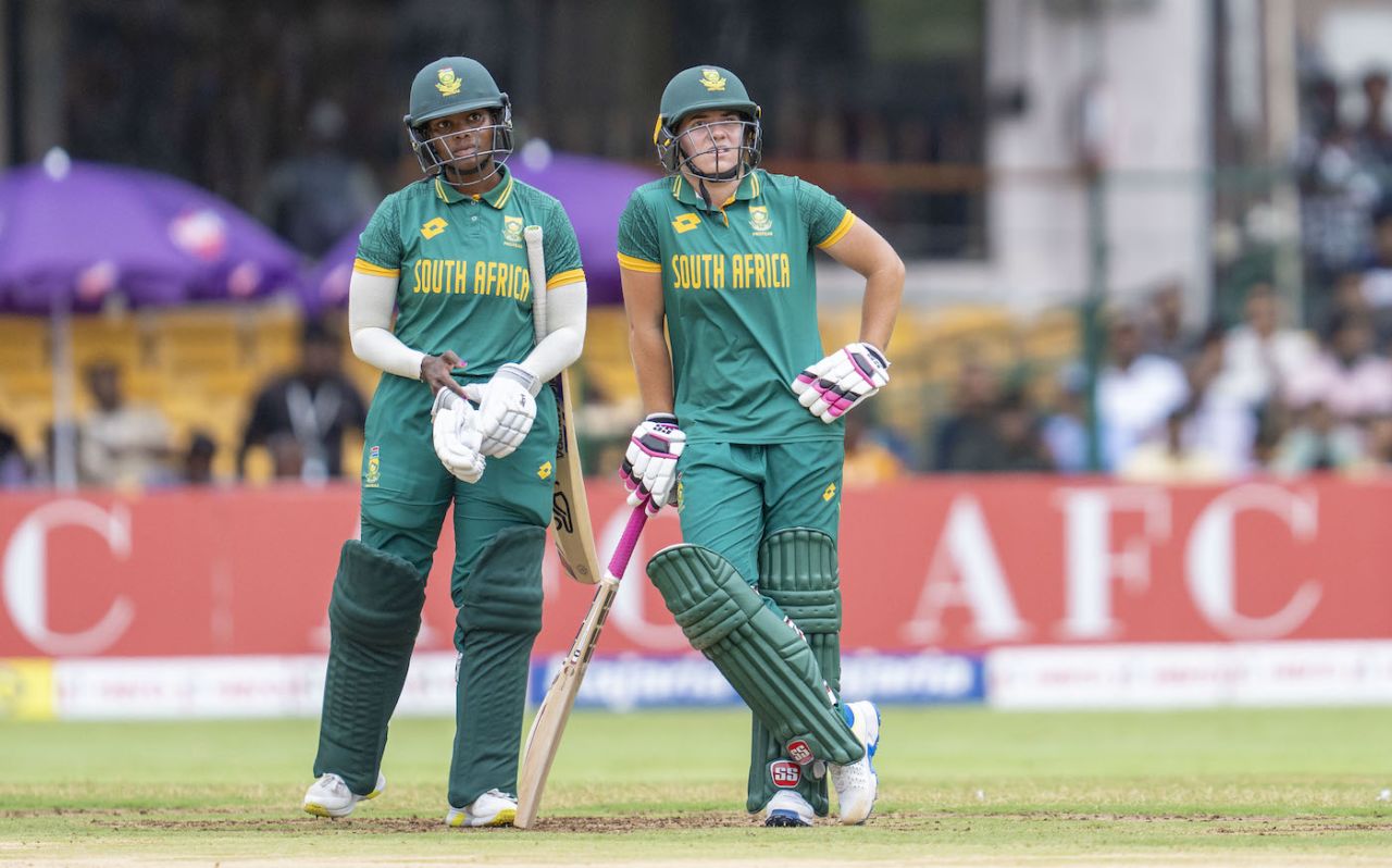 Nadine de Klerk and Nondumiso Shangase's 31-run stand ended with the run out of the latter, India Women vs South Africa Women, 3rd ODI, Bengaluru, June 23, 2024