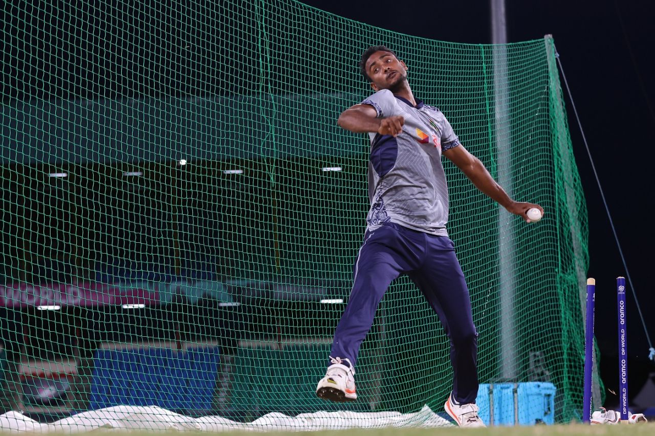 Shoriful Islam bowls during Bangladesh's net session, Kingstown, T20 World Cup, June 23, 2024