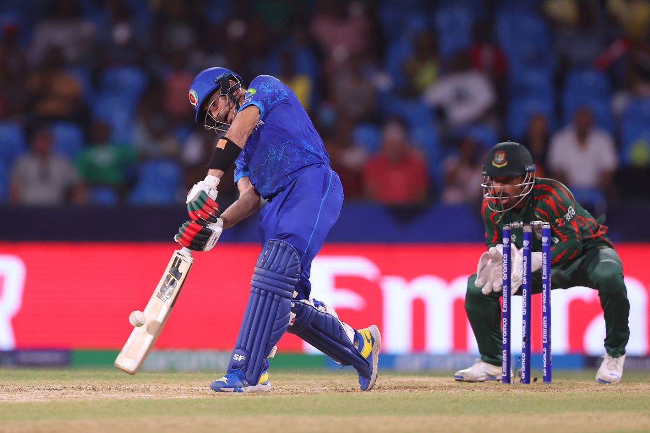 Rahmanullah Gurbaz goes downtown, Afghanistan vs Bangladesh, Super Eight, Men's T20 World Cup 2024, Kingstown, June 24, 2024