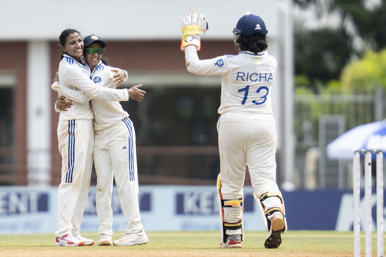 Jemimah Rodrigues and Richa Ghosh congratulate Sneh Rana, India vs South Africa, Only women's Test, 2nd day, Chennai, June 29, 2024