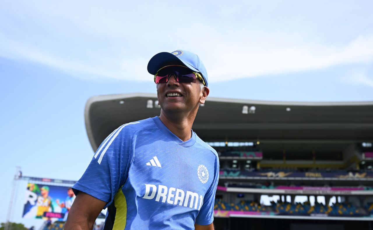 Rahul Dravid, in his last game as India head coach, gets out for a feel of the conditions, India vs South Africa, T20 World Cup final, Bridgetown, Barbados, June 29, 2024