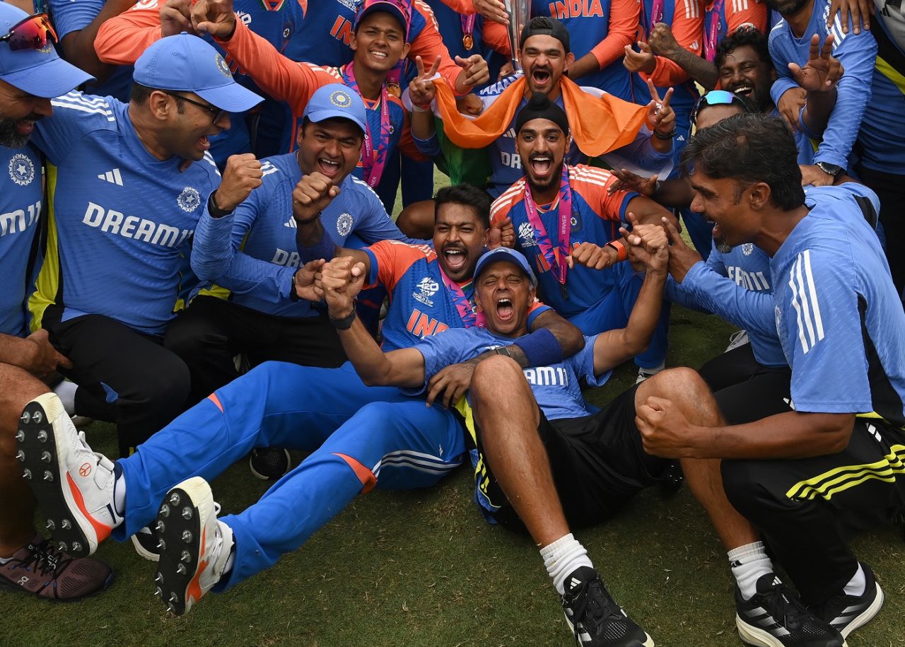 Hardik Pandya and Rahul Dravid lead the celebrations for India, India vs South Africa, T20 World Cup final, Bridgetown, Barbados, June 29, 2024