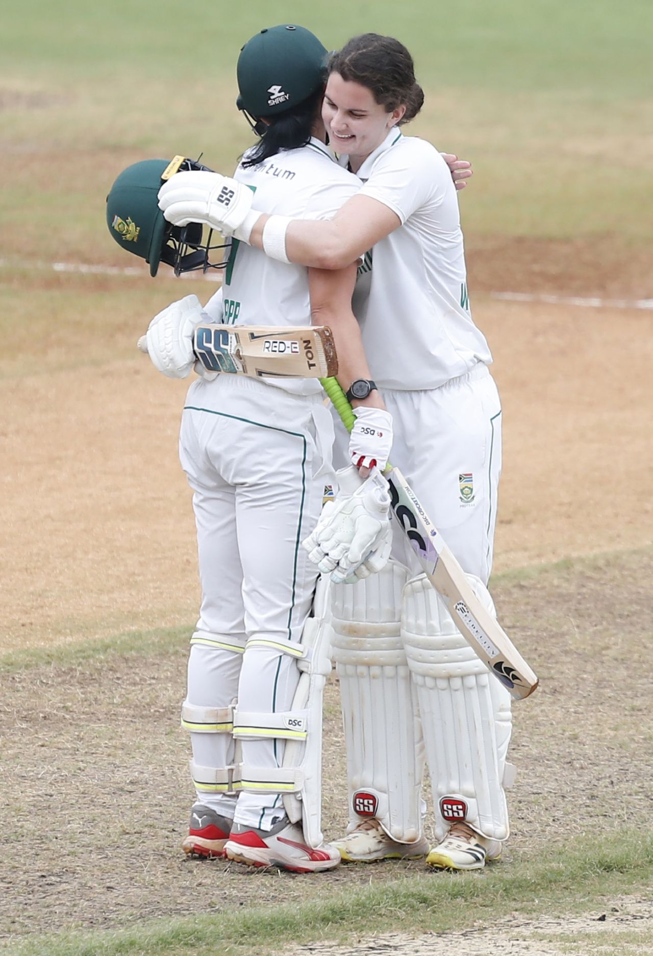 Laura Wolvaardt celebrates her ton with Marizanne Kapp, India vs South Africa, Only women's Test, 4th day, Chennai, July 1, 2024