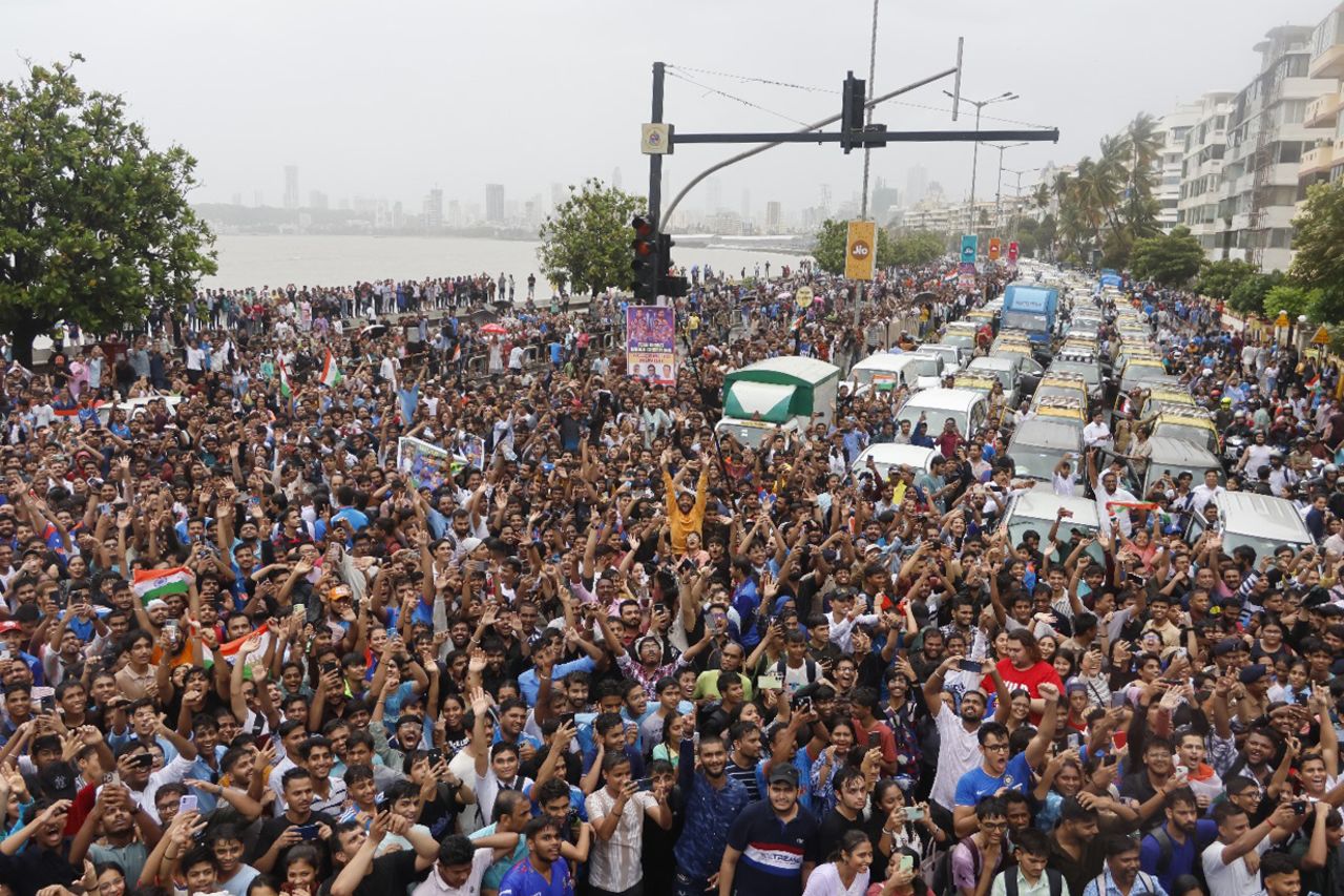 Not a traffic jam you want to be stuck in: Indian fans outnumber the vehicles on Marine Drive by a few thousands, Mumbai, July 4, 2024