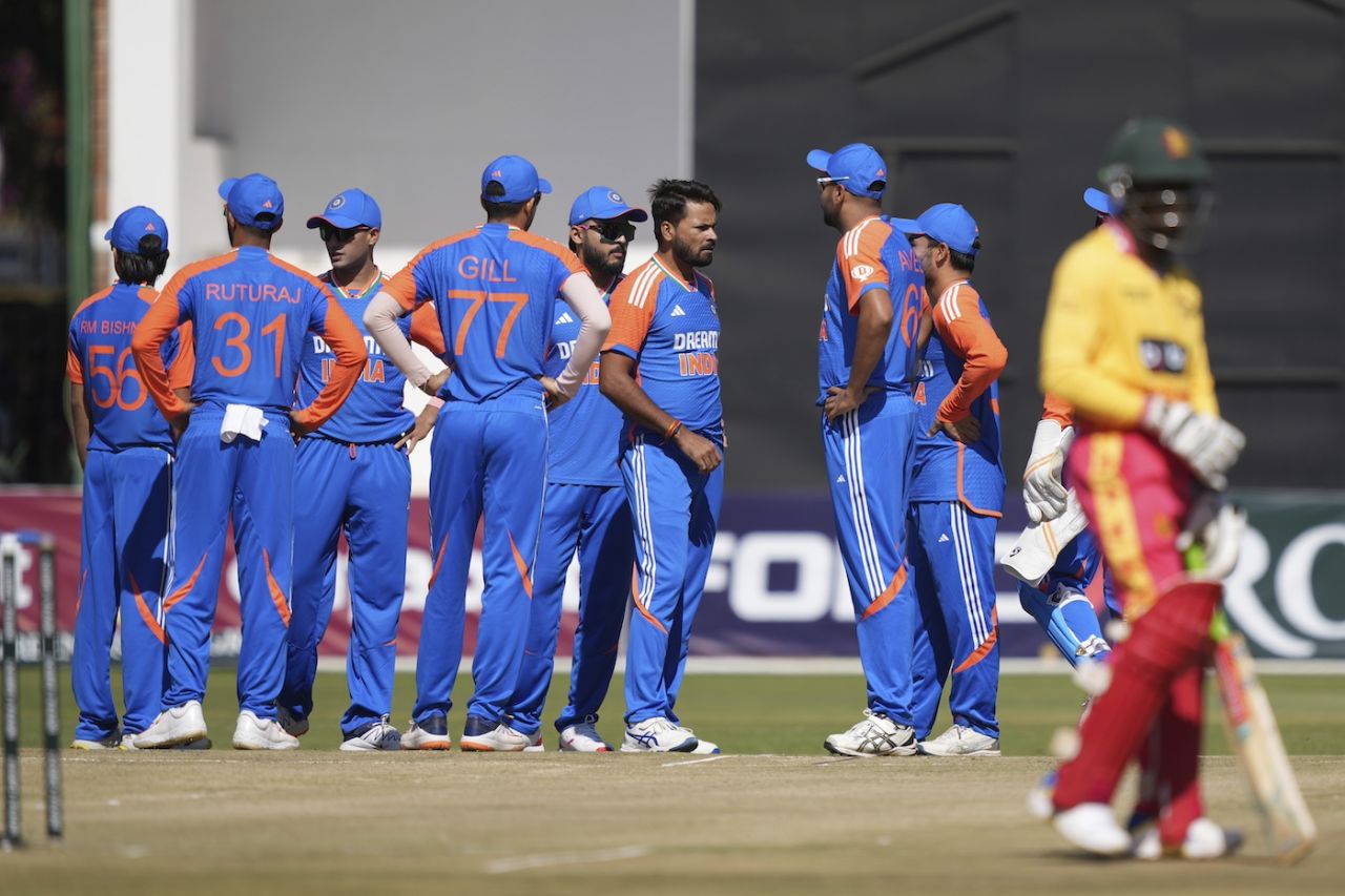 Mukesh Kumar picked up the first wicket of the game, Zimbabwe vs India, 1st T20I, Harare, July 6, 2024