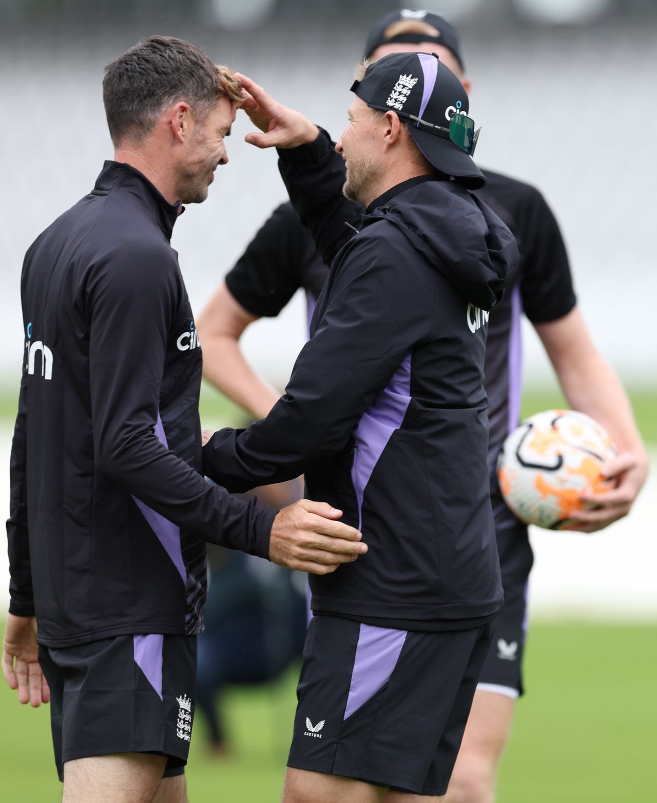 Everyone wants a piece of James Anderson, including Joe Root, Lord's, July 8, 2024