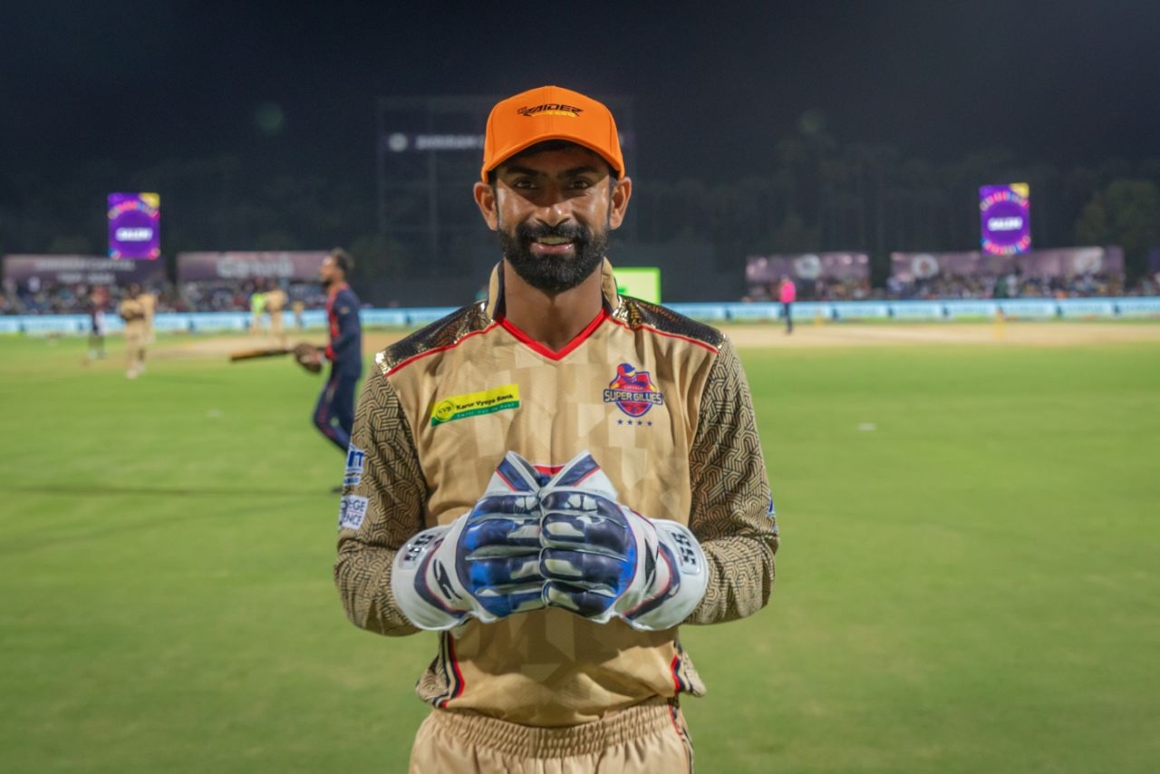 N Jagadeesan poses with the Orange Cap in the TNPL, Chepauk Super Gillies vs Idream Tiruppur Tamizhans, TNPL 2024, Salem, July 10, 2024