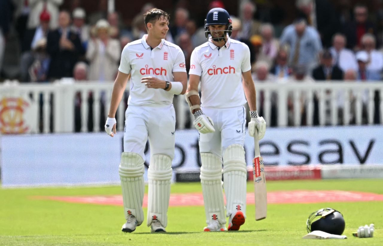 The debutant and the veteran: Jamie Smith chats with James Anderson, England vs West Indies, 1st Men's Test, Lord's, 2nd day, July 11, 2024