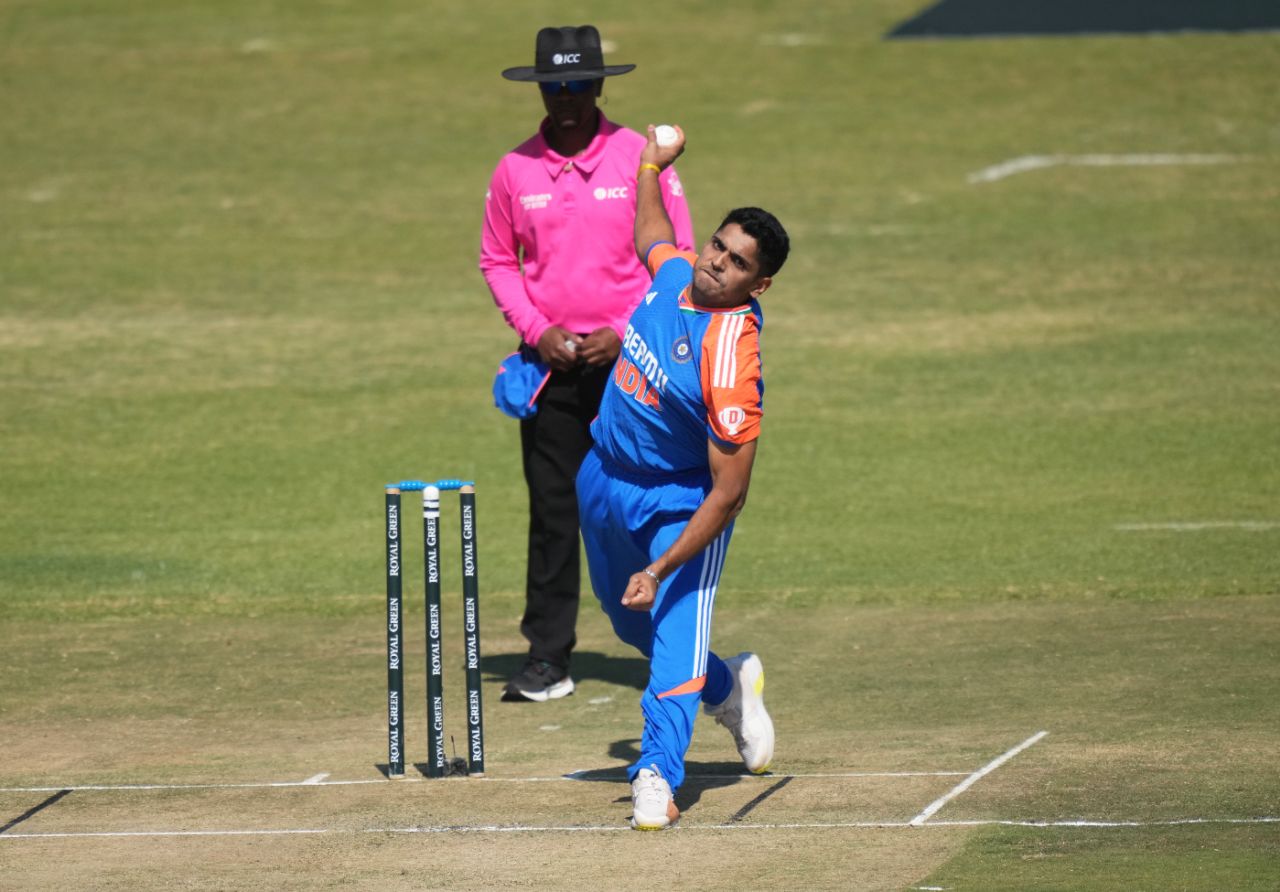 Tushar Deshpande delivers the ball on his international debut, Zimbabwe vs India, 4th men's T20I, Harare, July 13, 2024