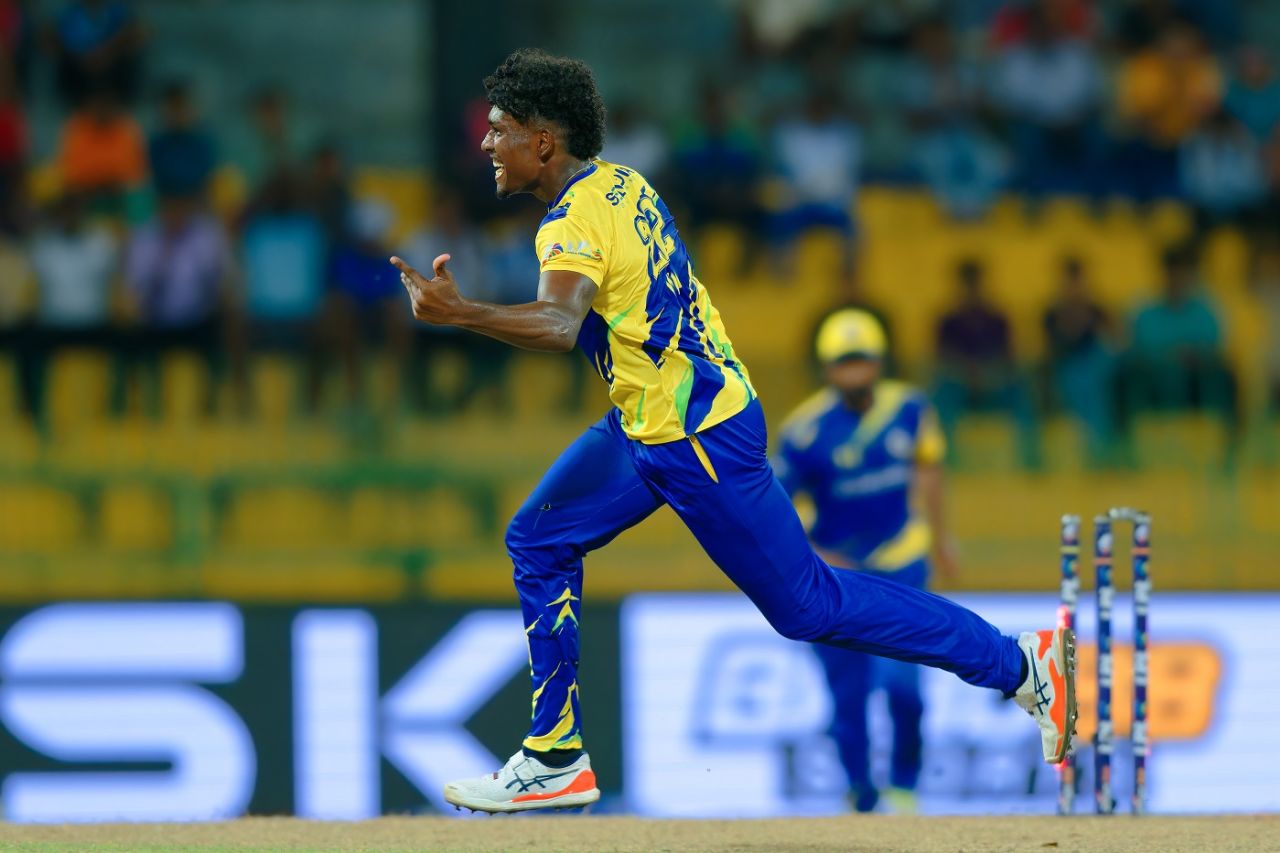 Chamindu Wickramasinghe put in an impressive shift, Dambulla Sixers vs Colombo Strikers, LPL 2024, Colombo, July 16, 2024