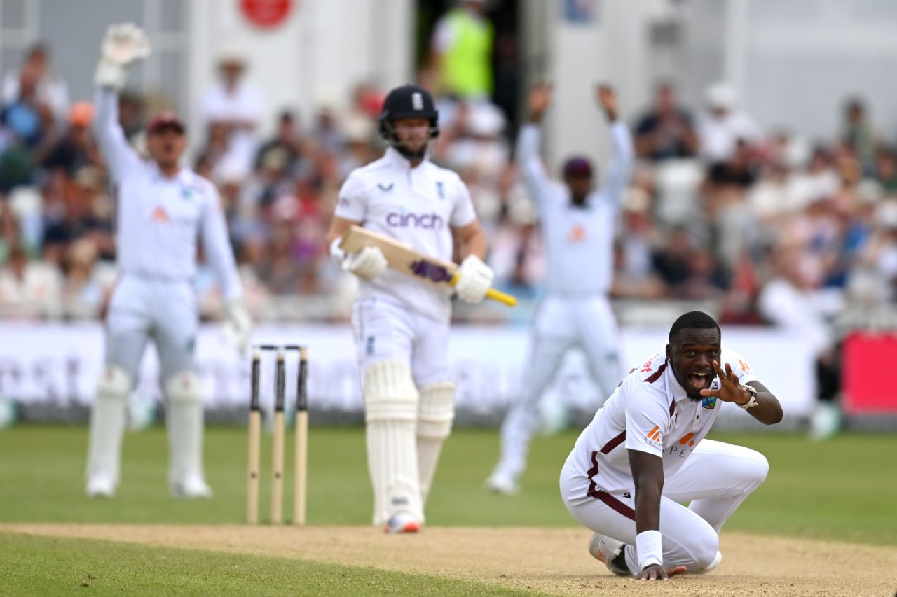 Jayden Seales' fingertips were enough to run out Zak Crawley at the non-striker's end, England vs West Indies, 2nd Men's Test, Nottingham, 3rd day, July 20, 2024