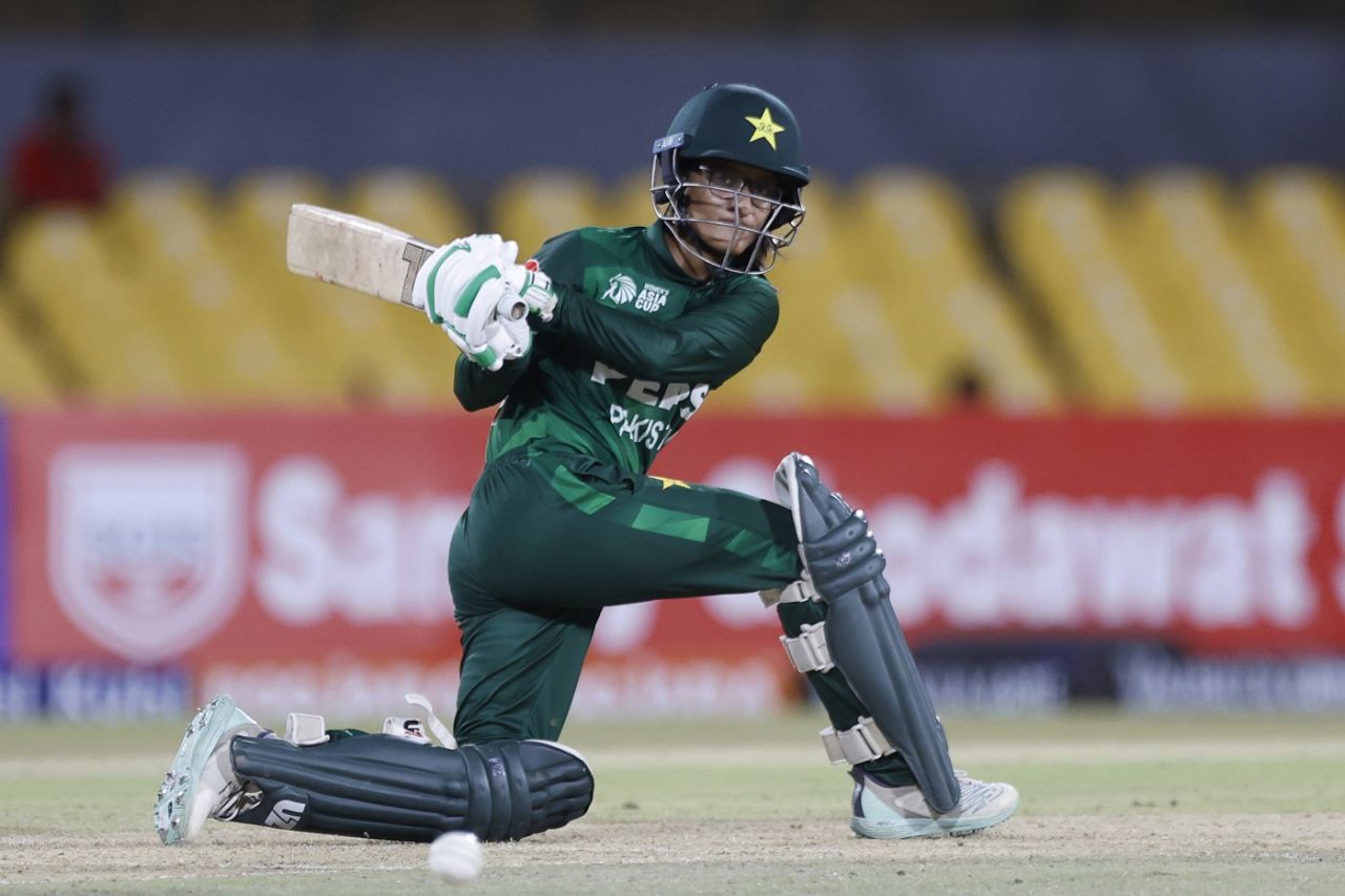 Muneeba Ali brings out the sweep during her unbeaten 46, Nepal vs Pakistan, Women's Asia Cup, Dambulla, July 21, 2024