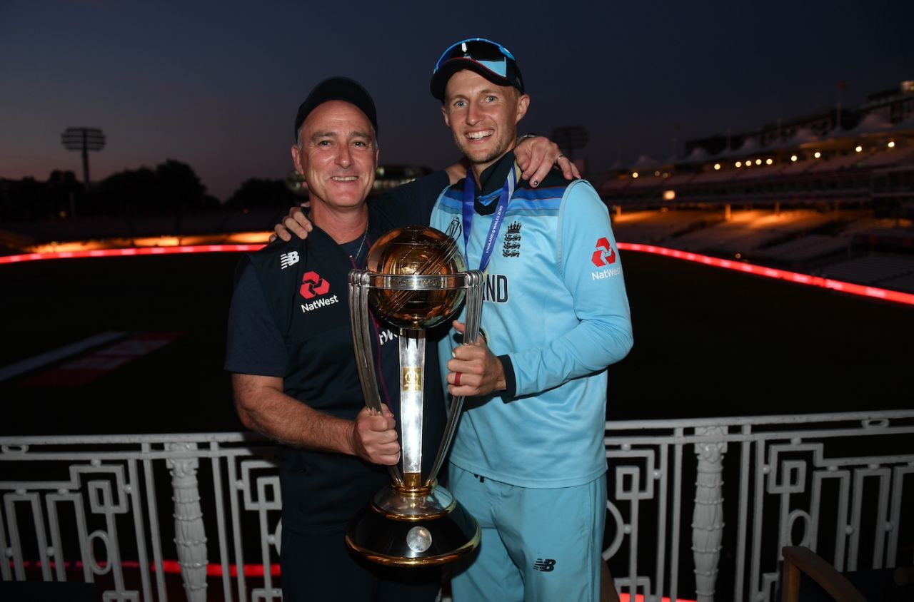 Graham Thorpe and Joe Root with the World Cup trophy, England vs New Zealand, World Cup final, Lord's, July 14, 2019