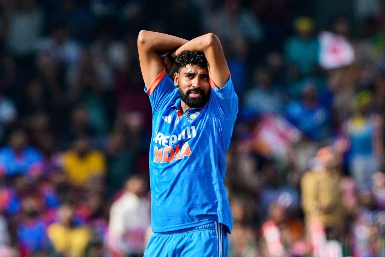 Mohammed Siraj reacts after a narrow miss, Sri Lanka vs India, 3rd ODI, Colombo, August 7, 2024