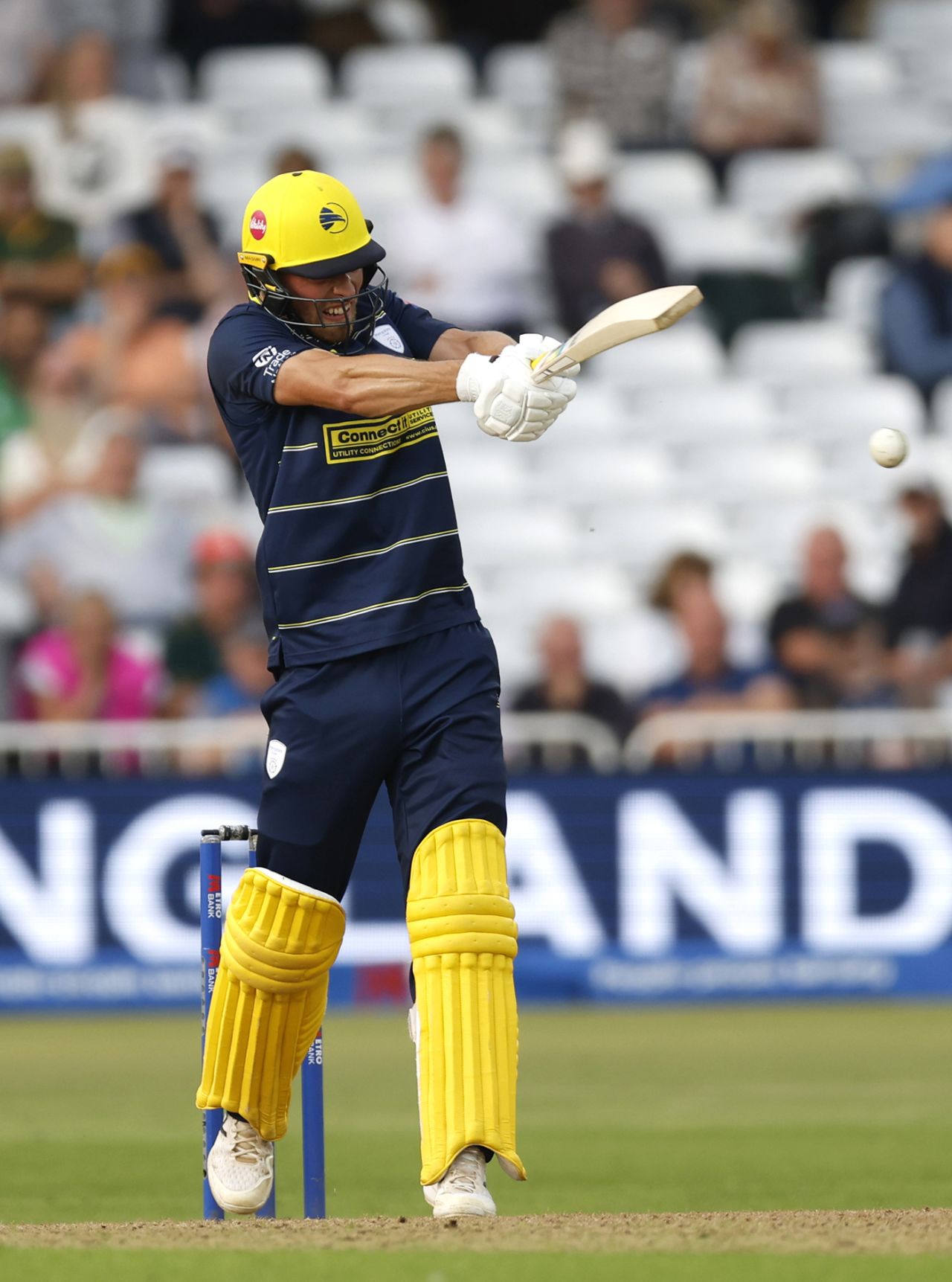 Joe Weatherley pulls hard, Leicestershire vs Hampshire, Metro Bank Cup final, Trent Bridge, September 16, 2023