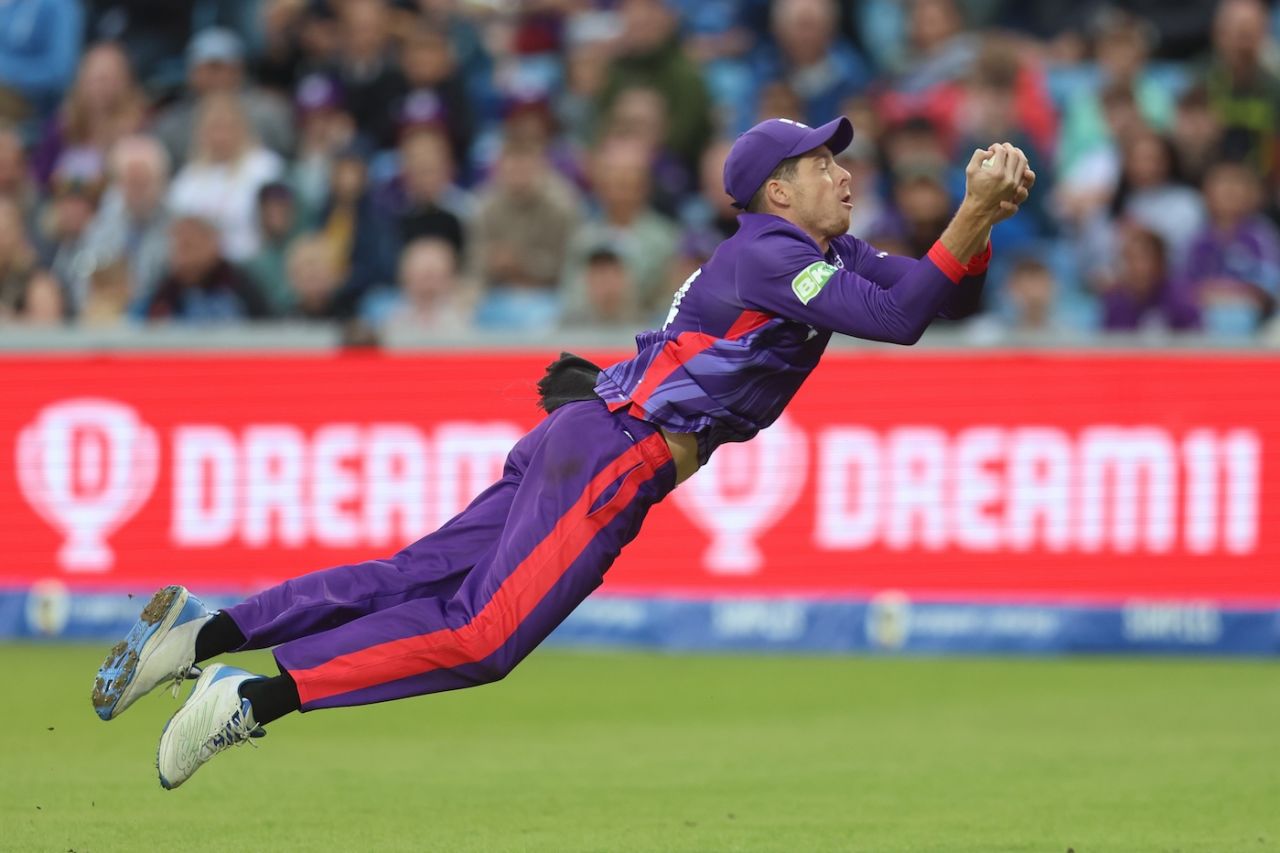 Mitchell Santner removes Michael Pepper with an outstanding catch, Northern Superchargers vs London Spirit, The Hundred (mens='s), Headingley, August 13, 2024