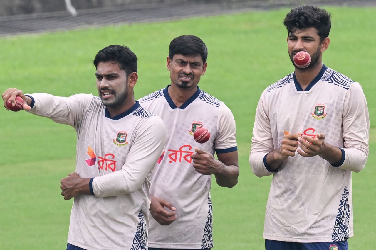 Mehidy Hasan Miraz, Taijul Islam and Nayeem Hasan prepare for the Test series against Pakistan, Rawalpindi, August 18, 2024