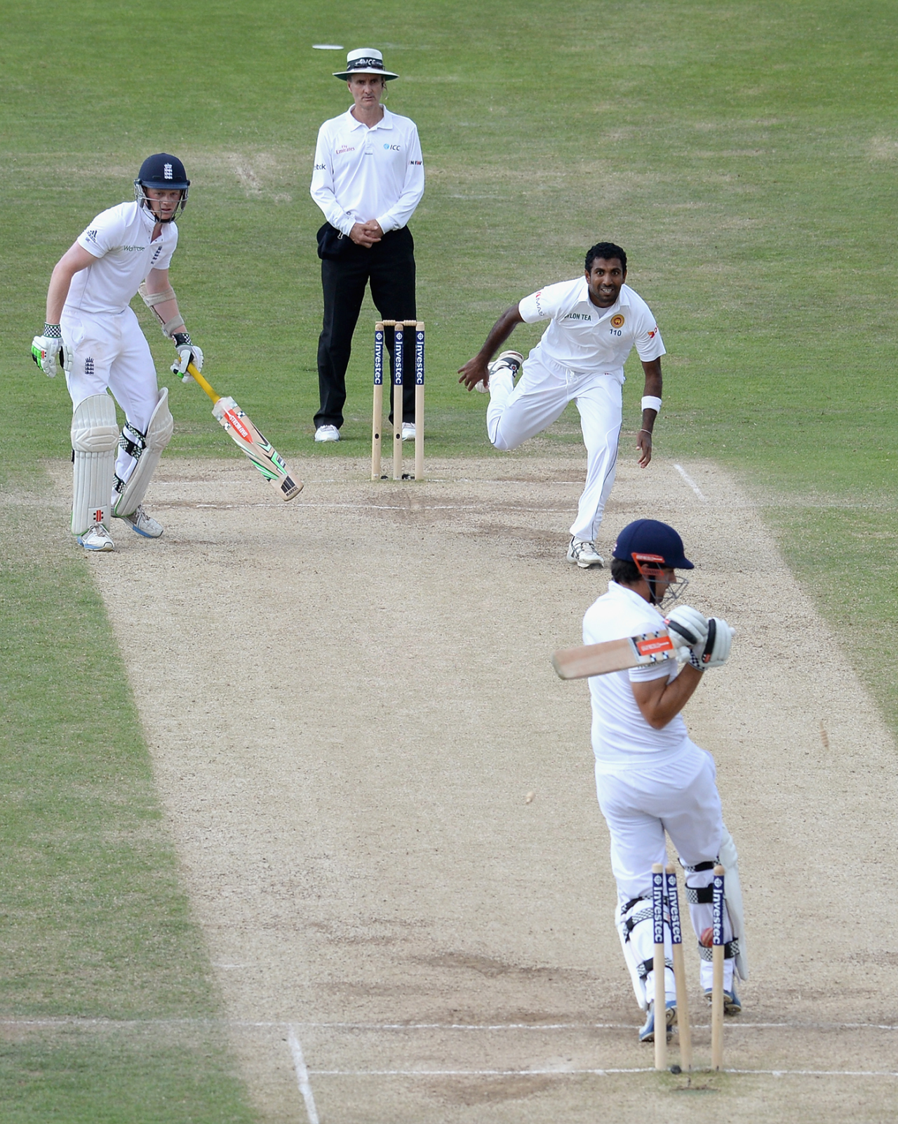 Dhammika Prasad bowled Alastair Cook, England v Sri Lanka, 2nd Investec Test, Headingley, 4th day, June 23, 2014
