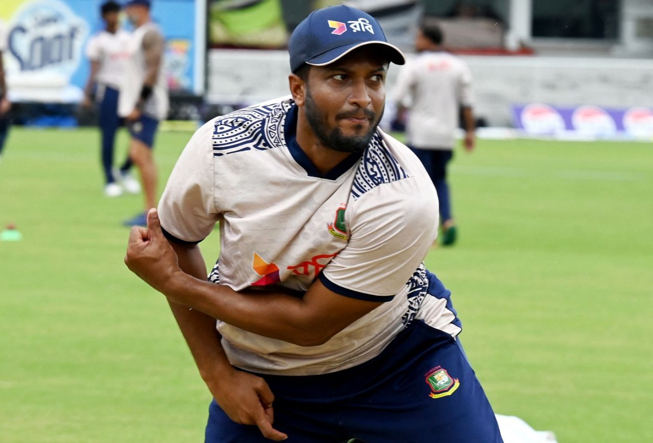 Shakib Al Hasan in action at training, Rawalpindi, August 28, 2024