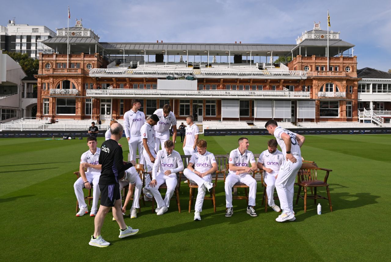 England assemble for their team photo at Lord's, England vs Sri Lanka, 2nd Test, Lord's, preview day, August 28, 2024