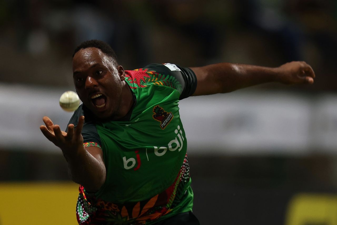 Odean Smith's one-handed take dismissed Sam Billings, Antigua and Barbuda Falcons vs St Kitts and Nevis Patriots, CPL 2024, North Sound, August 29, 2024
