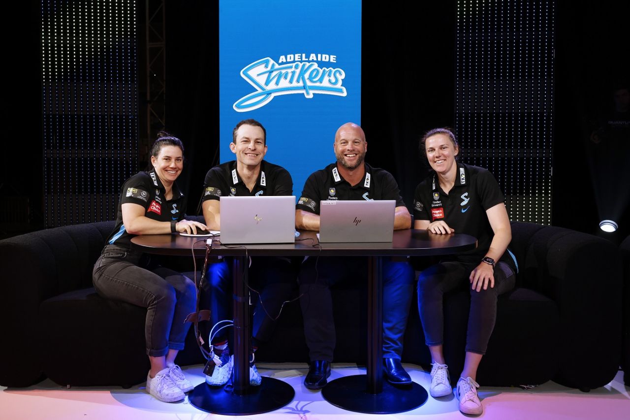 Nicole Bolton, Jarrod Harkness, head coach Luke Williams and captain Tahlia McGrath are all smiles at the Strikers table, Melbourne, September 1, 2024