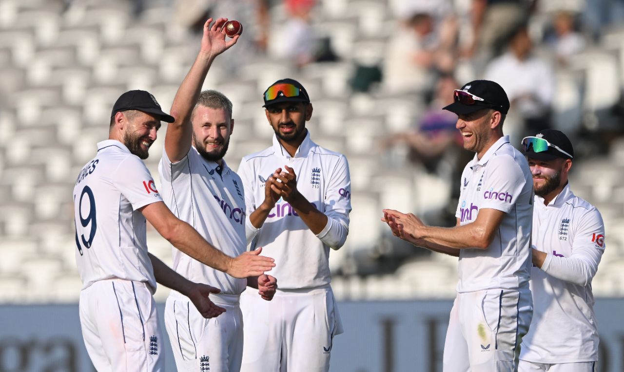 Gus Atkinson claimed his third five-for in four innings at Lord's, England vs Sri Lanka, 2nd Test, Lord's, 4th day, September 1, 2024