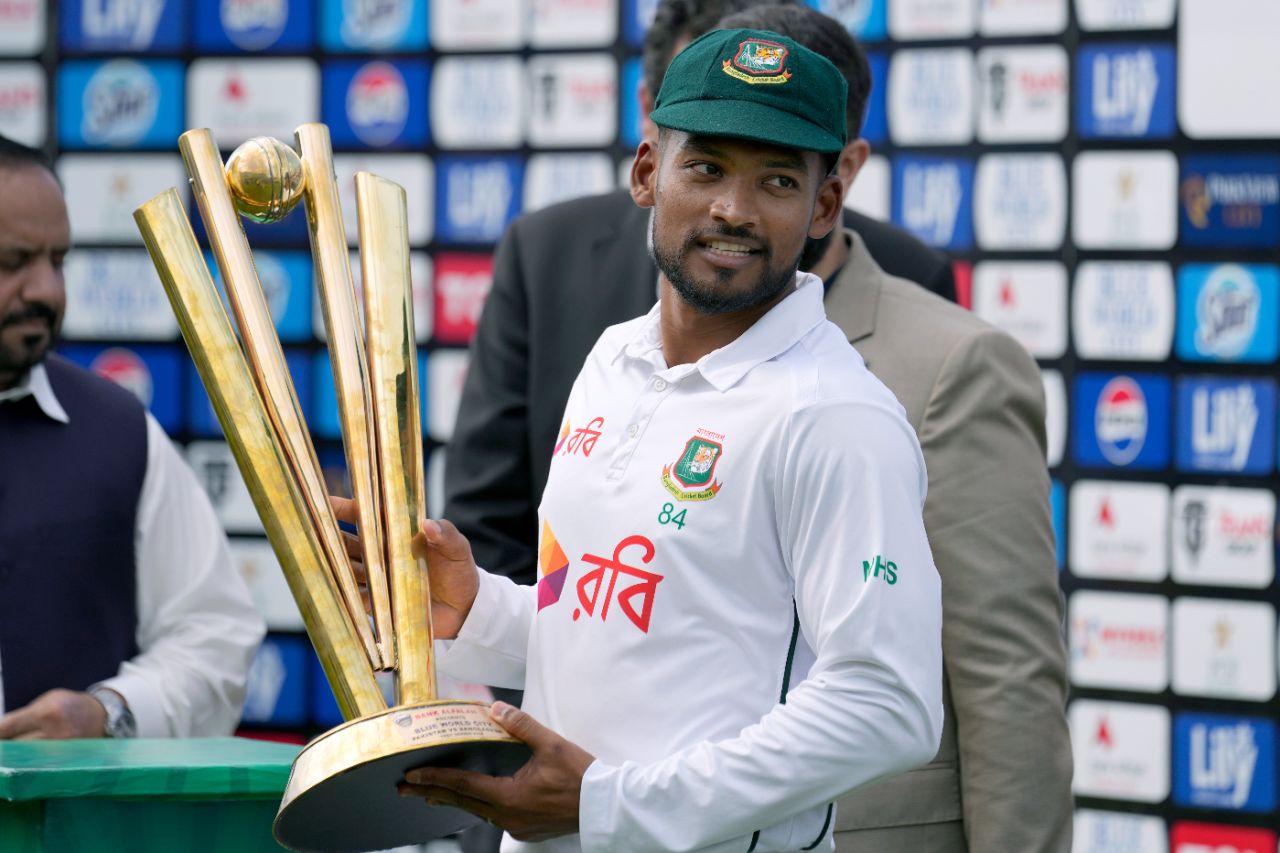 Najmul Hossain Shanto with Bangladesh's well-earned trophy, Pakistan vs Bangladesh, 2nd Test, Rawalpindi, 5th day, September 3, 2024
