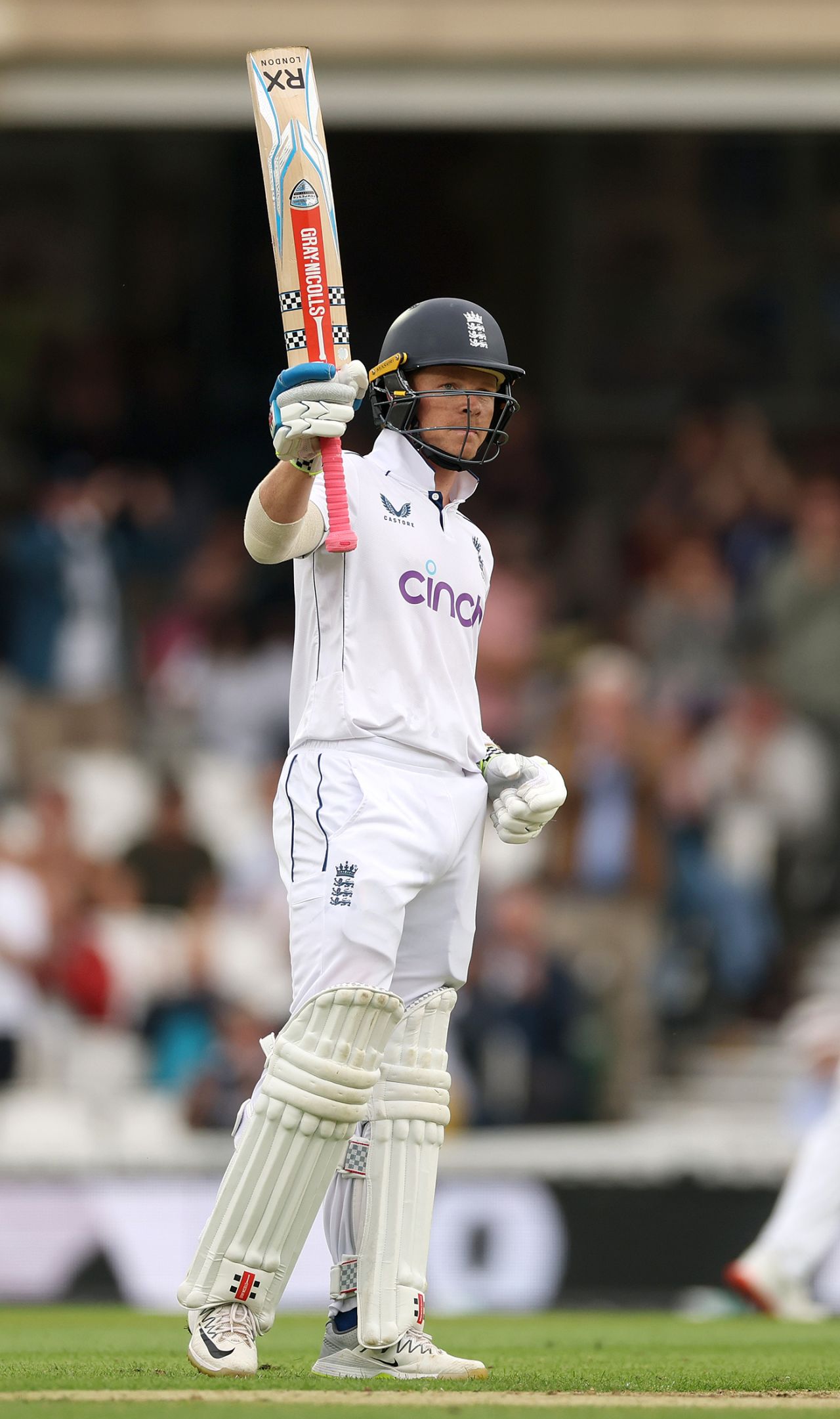 Ollie Pope acknowledges the applause for his 150, England vs Sri Lanka, 3rd Men's Test, The Oval, 2nd day, September 7, 2024