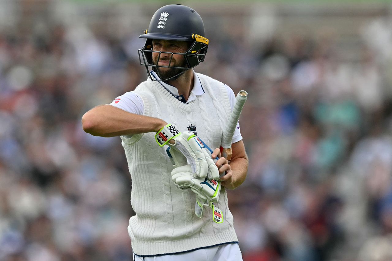 Chris Woakes chipped to short cover, England vs Sri Lanka, 3rd Men's Test, The Oval, 2nd day, September 7, 2024