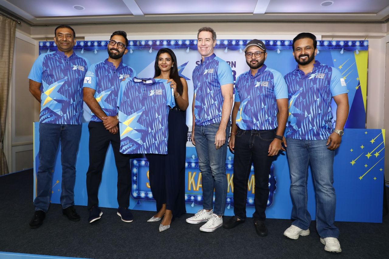 Dinesh Karthik will work with Michael Bevan, Parthiv Patel and Kedhar Jadhav at Southern Superstars in the Legends League, Chennai, September 17, 2024