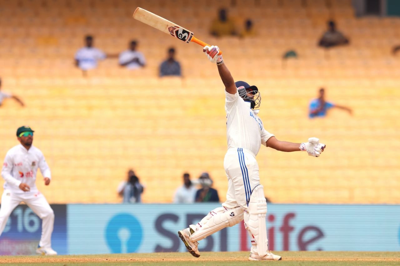 Rishabh Pant brought out his trademark one-handed six, India vs Bangladesh, 1st Test, 3rd day, Chennai, September 21, 2024