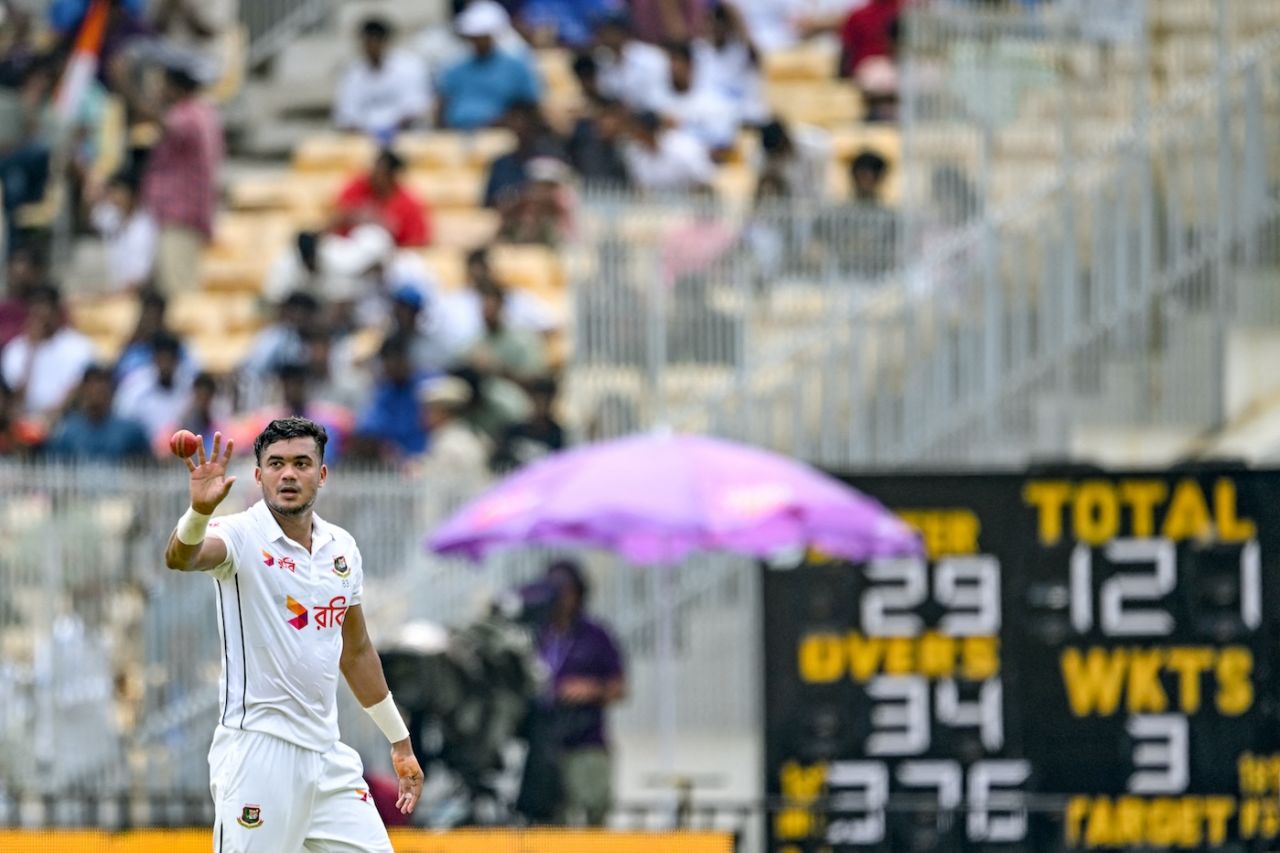 Taskin Ahmed had to sweat it out early in the third day, India vs Bangladesh, 1st Test, 3rd day, Chennai, September 21, 2024