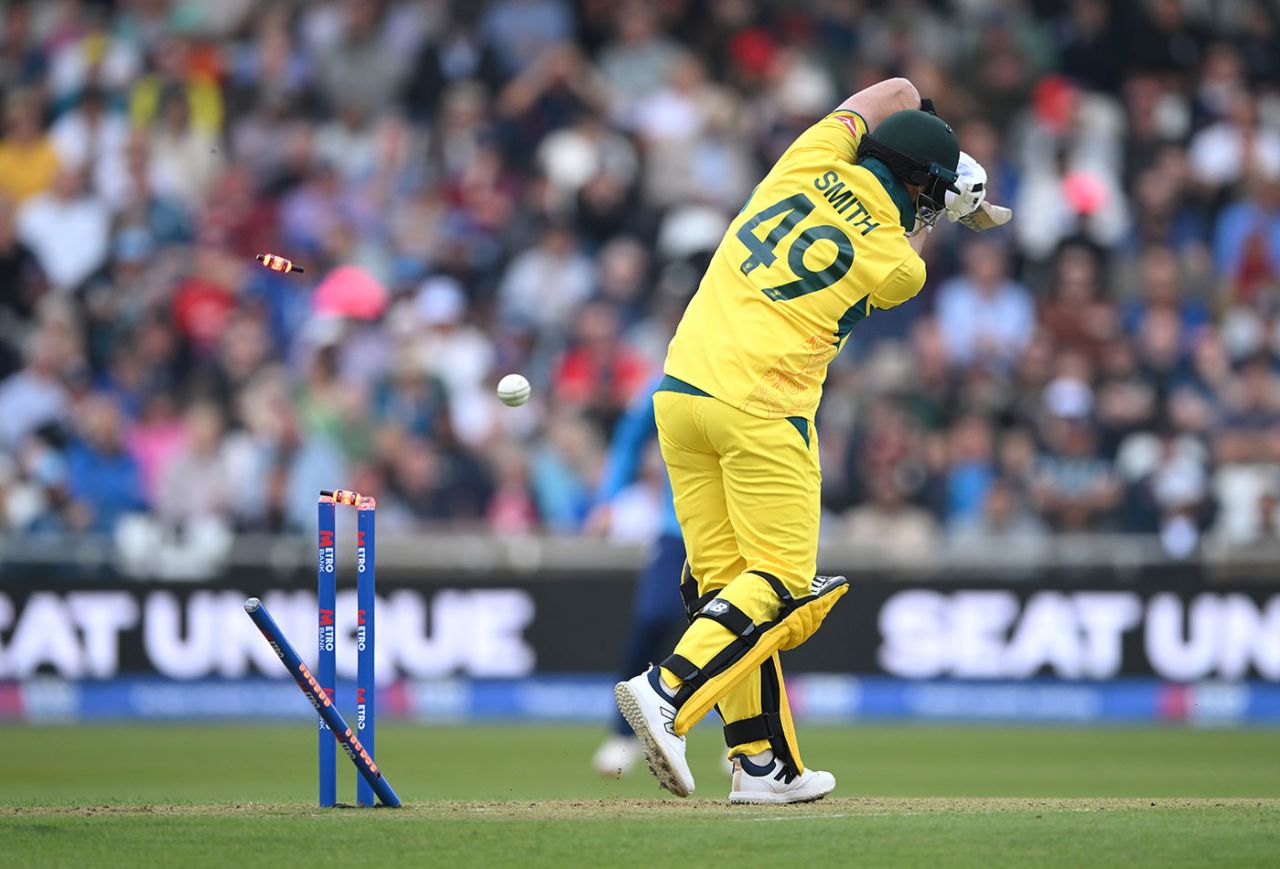 Steven Smith lost his off stump against Matthew Potts, England vs Australia, 2nd ODI, Headingley, September 21, 2024