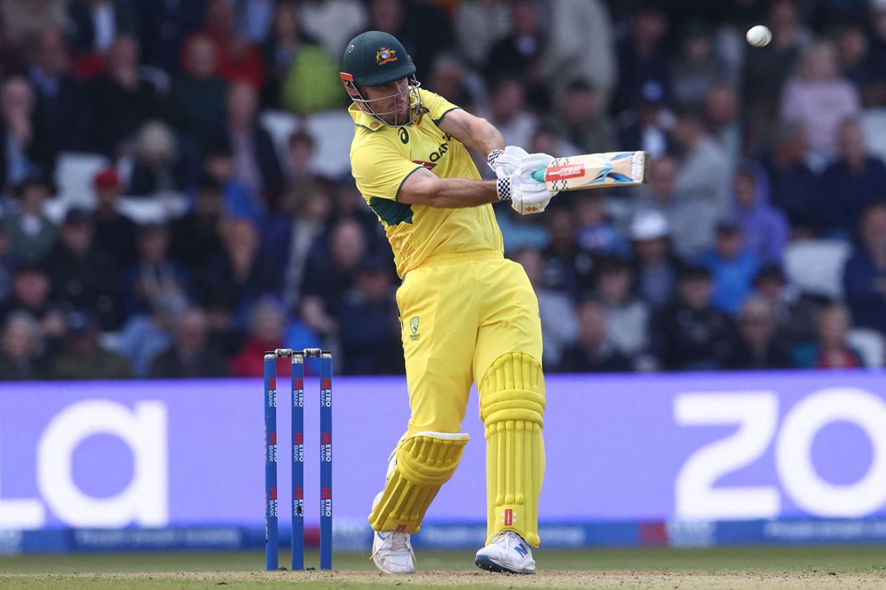 Mitchell Marsh hammers a pull, England vs Australia, 2nd ODI, Headingley, September 21, 2024